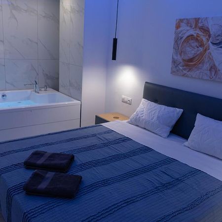 Athens Jacuzzi Apartment المظهر الخارجي الصورة